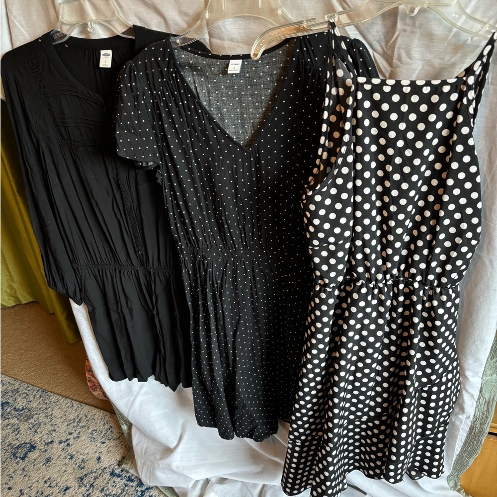 Old Navy Women’s Dress Black (sold as set)